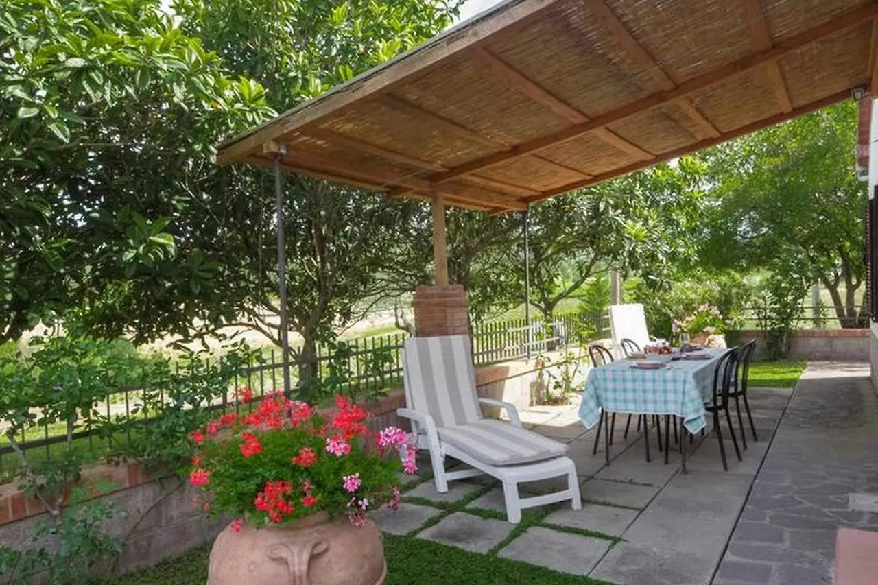 Agriturismo Podere Ristella Montemassi 0*,